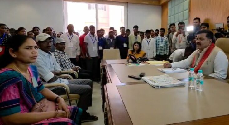 chhattisgarh assembly, surrendered naxals, raipur news, vijay sharma, naxal rehabilitation policy, jhiram ghati mastermind, chaitu surrender, naxalite in vidhan sabha, cg politics, bastar peace process,