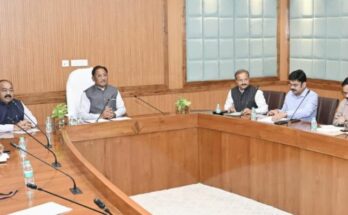 Chhattisgarh government officials signing the historic MoU for Jal Jeevan Mission 2.0 to boost the state's water revolution.