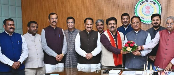 Chief Minister Vishnu Deo Sai addressing the Chhattisgarh Legislative Assembly and thanking the members after the successful completion of the budget session.