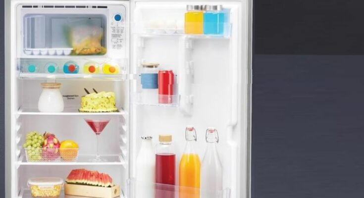 A conceptual image highlighting the energy-saving features and smart compressor technology of modern inverter refrigerators.