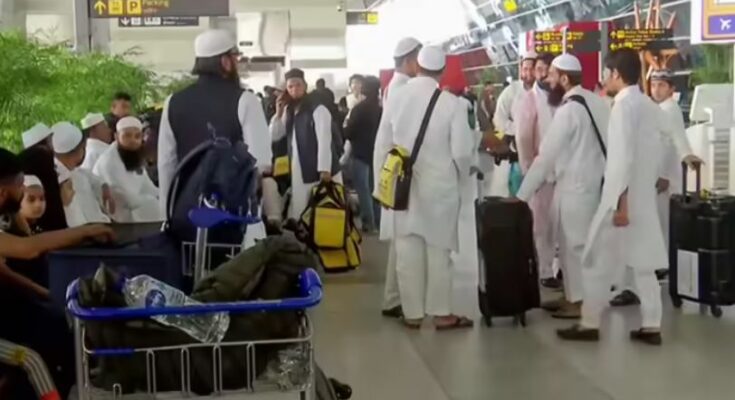 A view of the MEA control room in New Delhi set up for Indian nationals amid the Iran-Israel war.