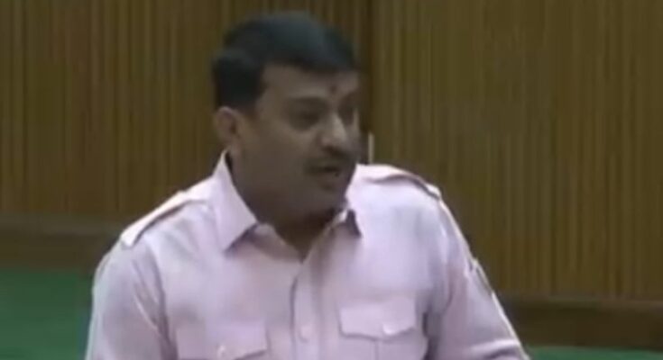 A heated political debate and uproar inside the Chhattisgarh Assembly over the controversial National Herald issue and government advertisement funds.