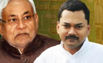 Bihar Chief Minister Nitish Kumar addressing a high-level JDU meeting in Patna amid political tension.