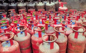 A conceptual image illustrating the Raipur gas cylinder supply crisis, showing empty LPG cylinders and frustrated consumers waiting for delivery.