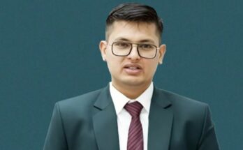 Portrait of UPSC 2025 topper Anuj Agnihotri smiling after successfully clearing the civil services examination.