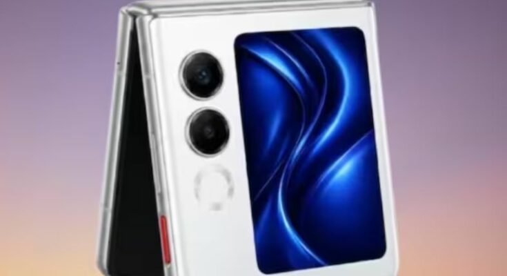 भारत में लॉन्च हुआ नया क्लैमशेल फोल्डेबल फोन Ai+ Nova Flip 5G का ग्लेशियर व्हाइट मॉडल