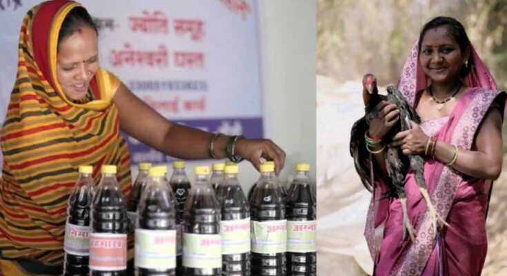 स्व-सहायता समूह की बैठक में बैठीं मुस्कुराती हुई छत्तीसगढ़ की ग्रामीण महिलाओं का प्रतीकात्मक चित्र