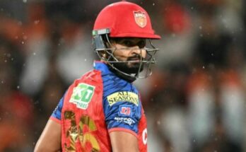 भारतीय क्रिकेट टीम की जर्सी में श्रेयस अय्यर और बीसीसीआई के लोगो का एक प्रतीकात्मक चित्र