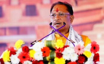 सुकमा में विकास कार्यों का उद्घाटन करते हुए छत्तीसगढ़ के मुख्यमंत्री विष्णु देव साय का चित्र