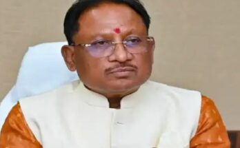 छत्तीसगढ़ के मुख्यमंत्री विष्णुदेव साय और प्राचीन पांडुलिपियों के संरक्षण का प्रतीकात्मक चित्र