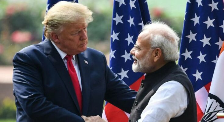 प्रधानमंत्री नरेंद्र मोदी और अमेरिकी राष्ट्रपति डोनाल्ड ट्रंप का फोन पर बात करते हुए प्रतीकात्मक चित्र