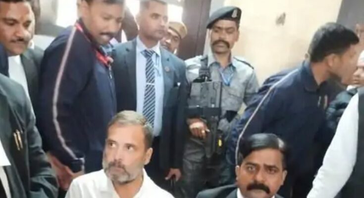 इलाहाबाद हाईकोर्ट की इमारत और चिंतित मुद्रा में राहुल गांधी का एक प्रतीकात्मक चित्र