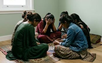 chhattisgarh girls hostage in garhwa