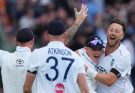 Ollie Robinson 3 Wickets
